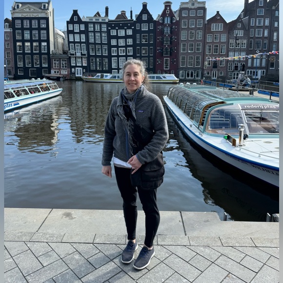 Meet your Posher, Maggie Mae - Picture 4 of 16